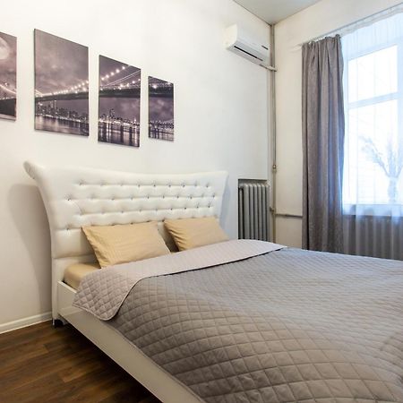 Pushkinskaya Street Apartment คาร์คิฟ ภายนอก รูปภาพ