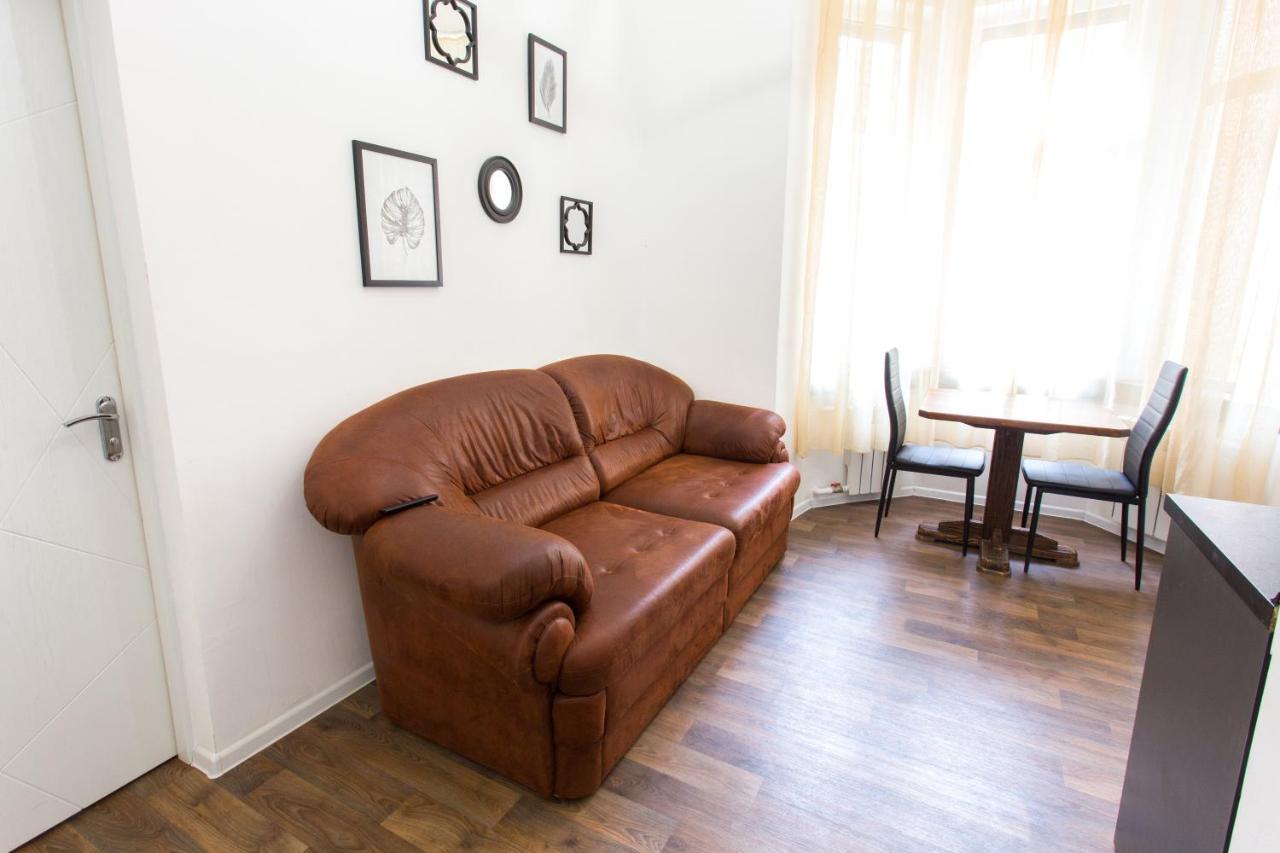 Pushkinskaya Street Apartment คาร์คิฟ ภายนอก รูปภาพ